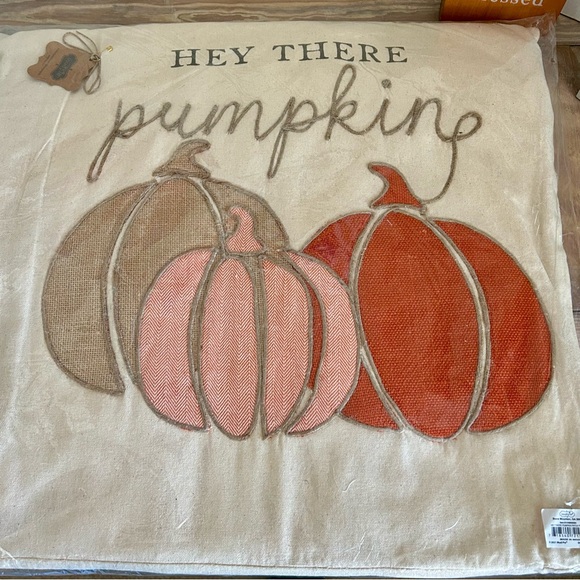 Mud Pie Large Pumpkin Throw Pillow 🆕🍂 - Picture 3 of 7